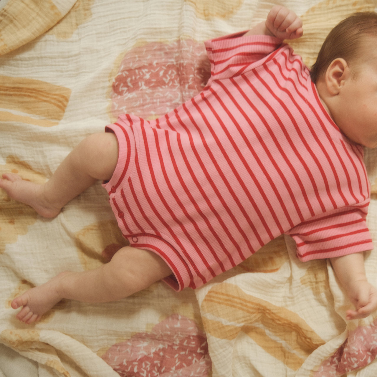 Oversized Romper - Strawberry